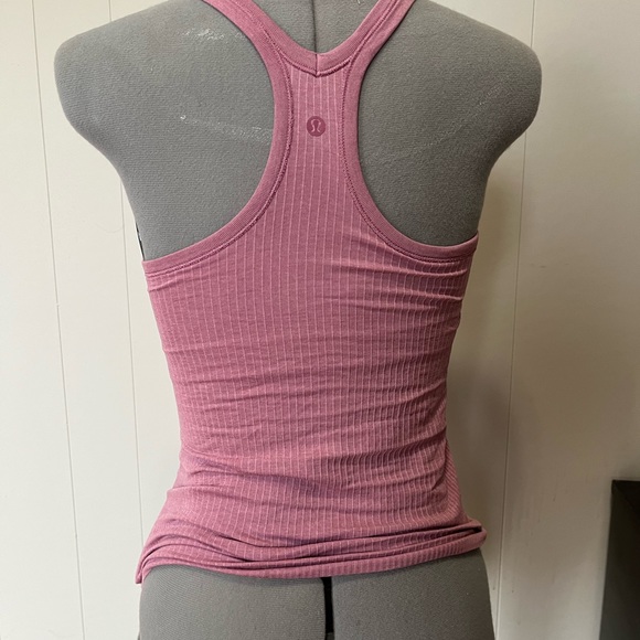 Pink Lululemon tank with bra. unsure of size, price reflecting - Picture 4 of 5